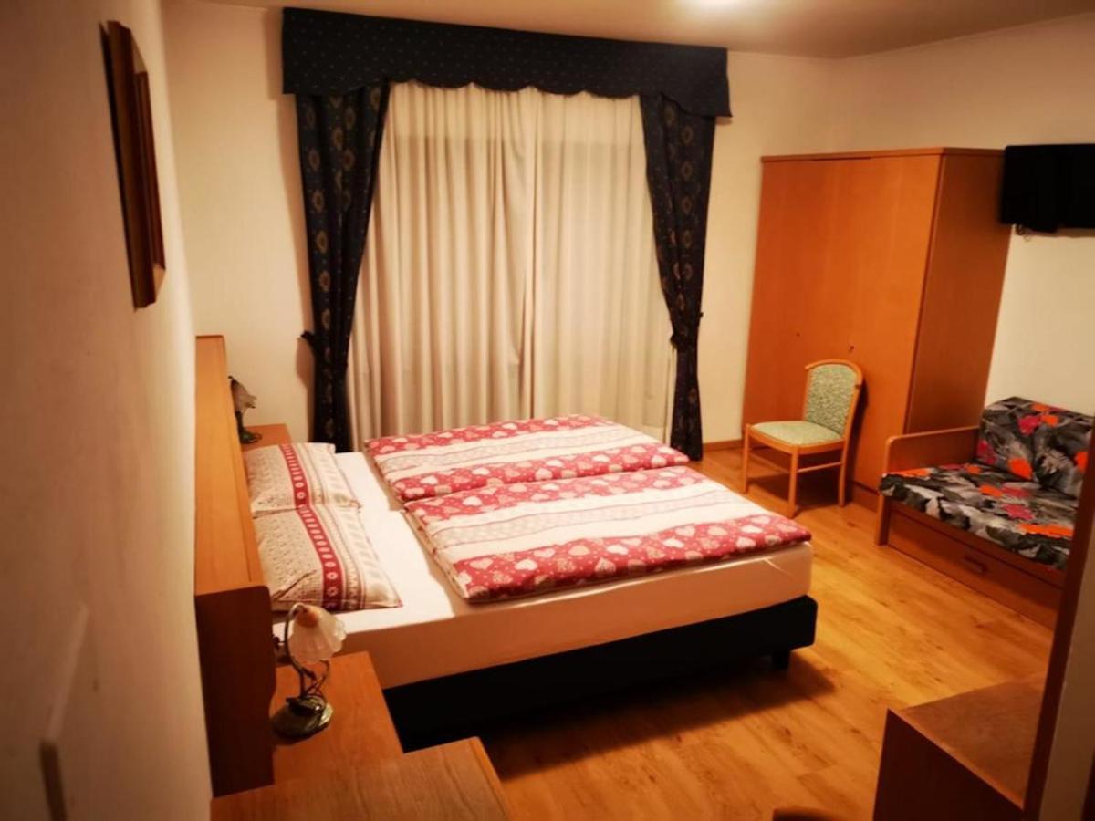Hotel Rosalpina Rocca Pietore Kültér fotó