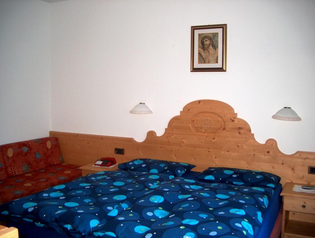 Hotel Rosalpina Rocca Pietore Szoba fotó